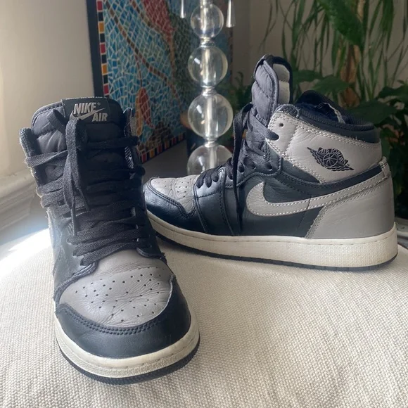 Nike Air Jordan Shoes - Picture 1 of 9